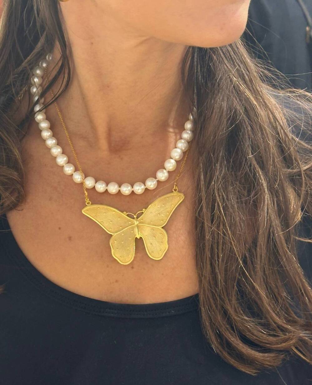 NEW ANOKHI GREEN women's butterfly charm necklace in gold